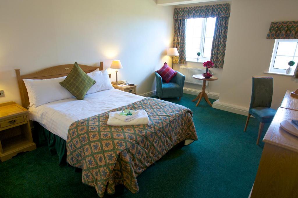 Hunters Lodge Hotel Crewe Habitación foto